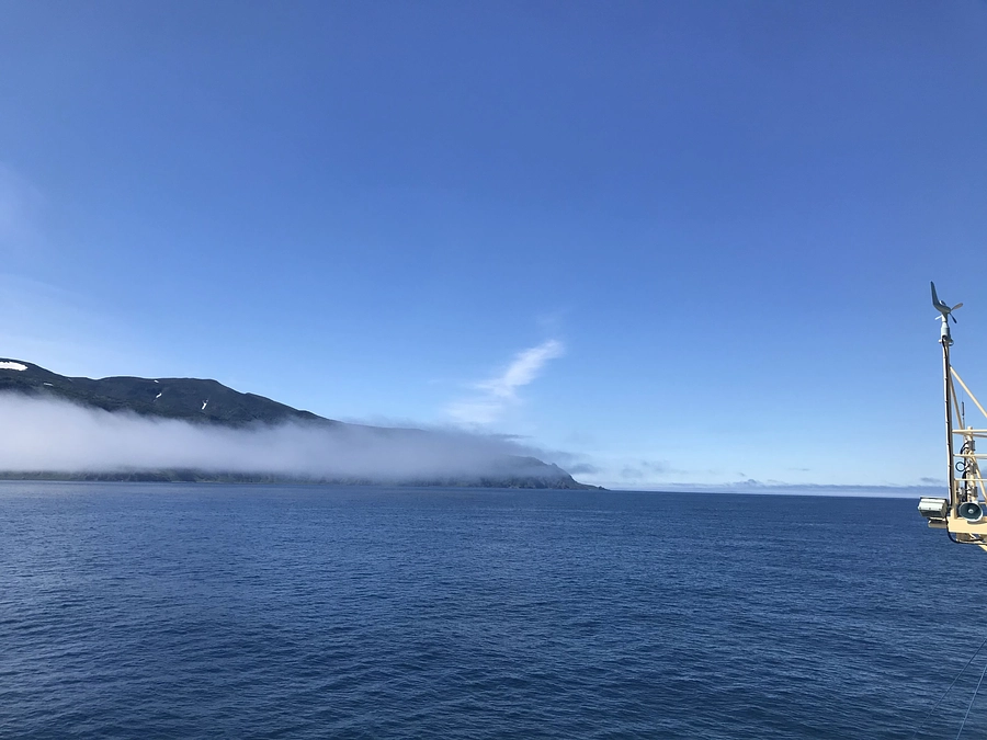 知床調査の紹介：調査船による調査