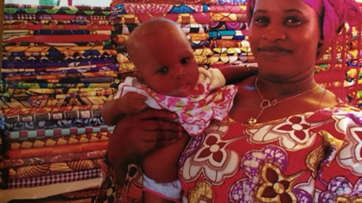 アフリカの布で雑貨を作り、日本の子育て女性に元気を届けたい！