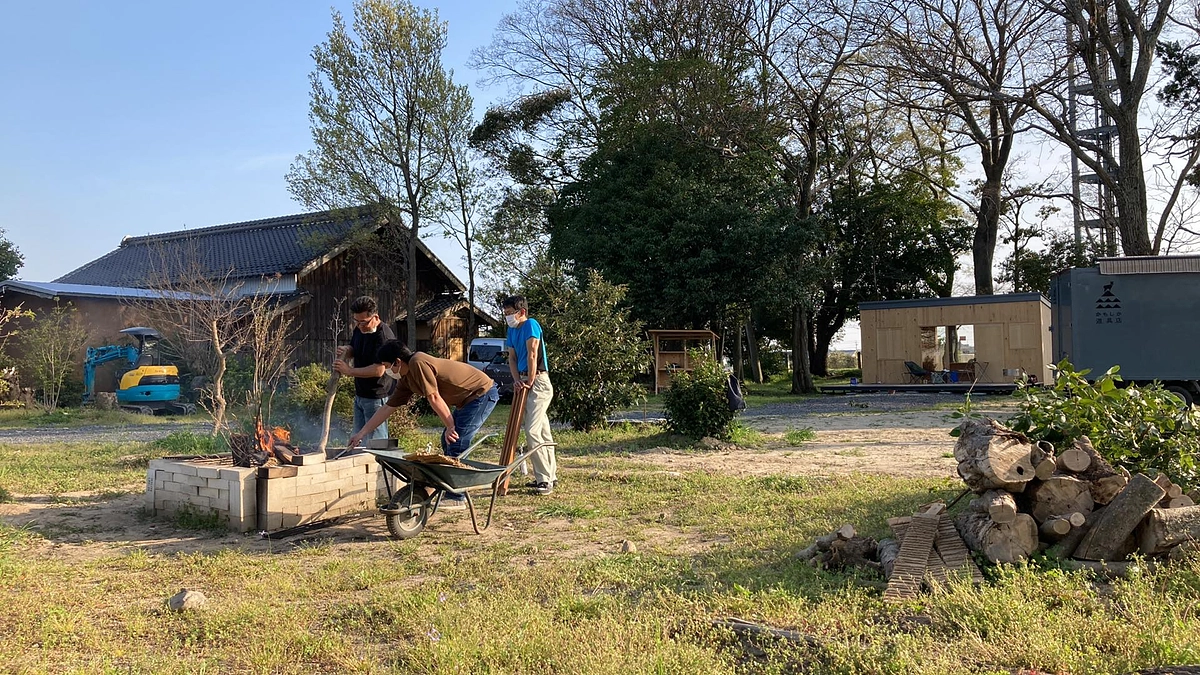 ビレッジレポートVol.3【ウッドデッキ＆たき火台づくり】