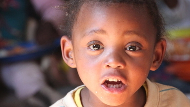 8万食の給食でスラム地区の不登校のエイズ孤児をゼロにしたい