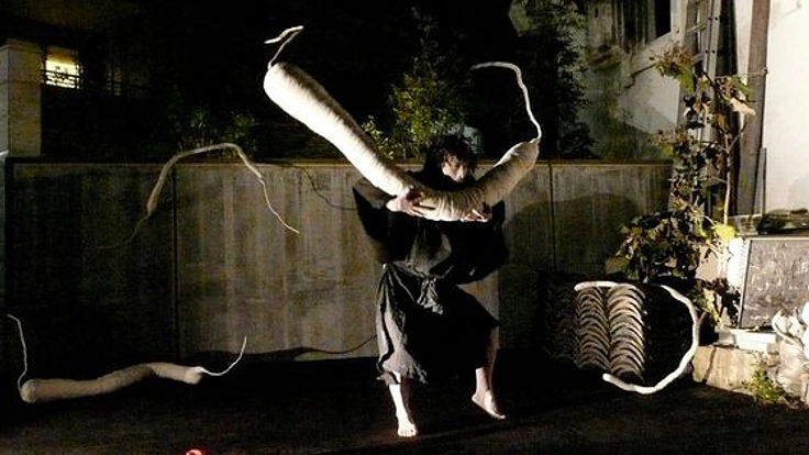 ベトナムの集落で福士正一の道路劇場公演を実現させたい！