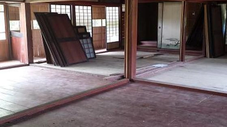 築108年の古民家(重要伝統的建造物)の床をバリアフリーに！