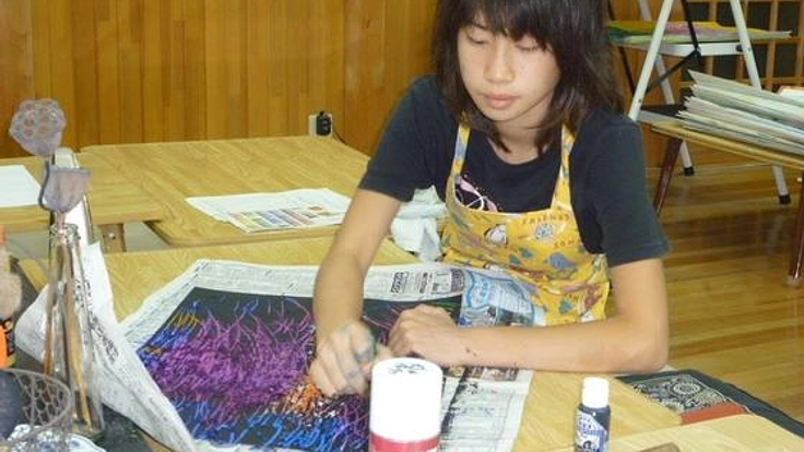 自閉症を持つ人たちの油絵・水彩画作品をハガキや一筆箋にしたい