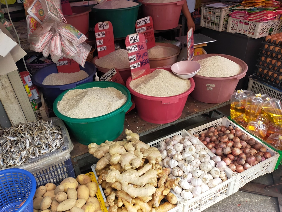 タイ国境の町メーソットの様子