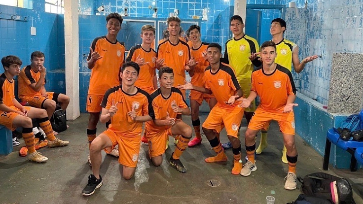 ブラジルでサッカーのプロ選手になる夢を叶える息子の応援をしたい! 2枚目