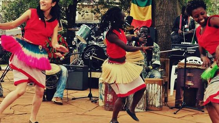 アフリカンフェスタ関西　太鼓とダンスでアフリカと日本をつなぐ