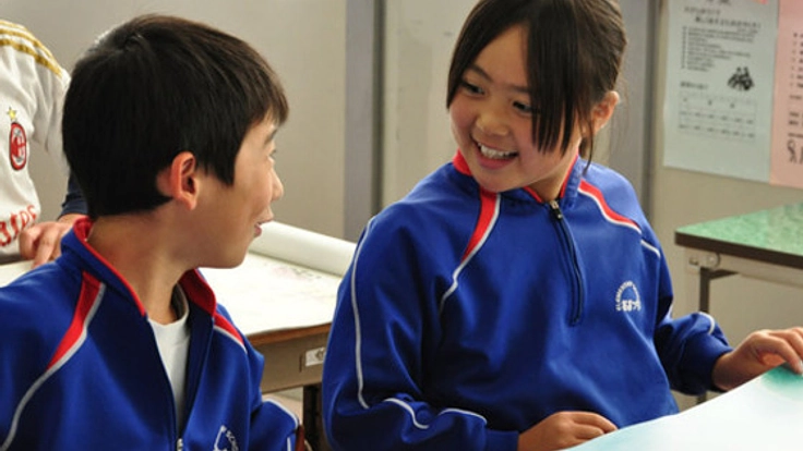 復興のその先へ!日米児童とデザイナーが創るカレンダーを大槌へ