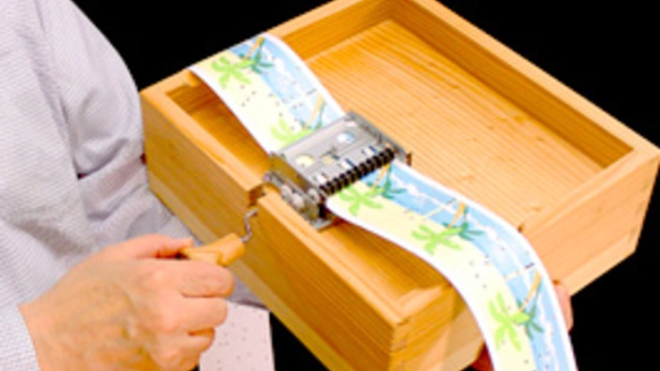 広島から世界へ手回しオルゴールでつなごう、平和のメロディ