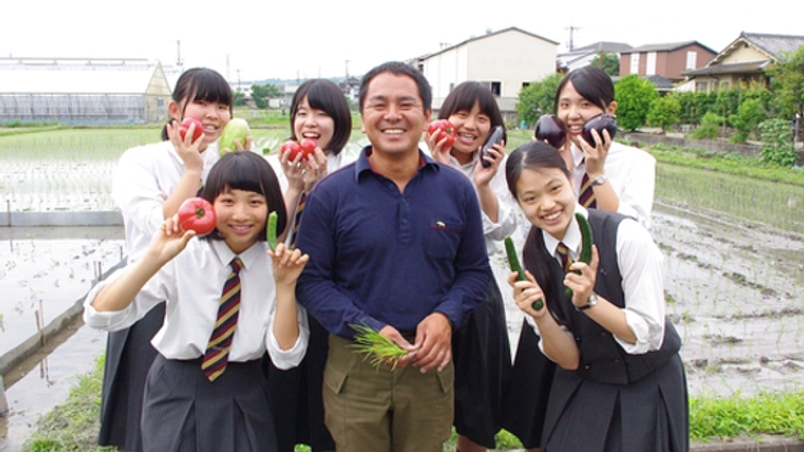 高校生が作った甘酒入り絶品ドレッシングを香港市場で販売したい