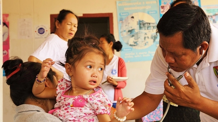 ラオスの子どもたちが診療・治療・健診を受けられるようにしたい!