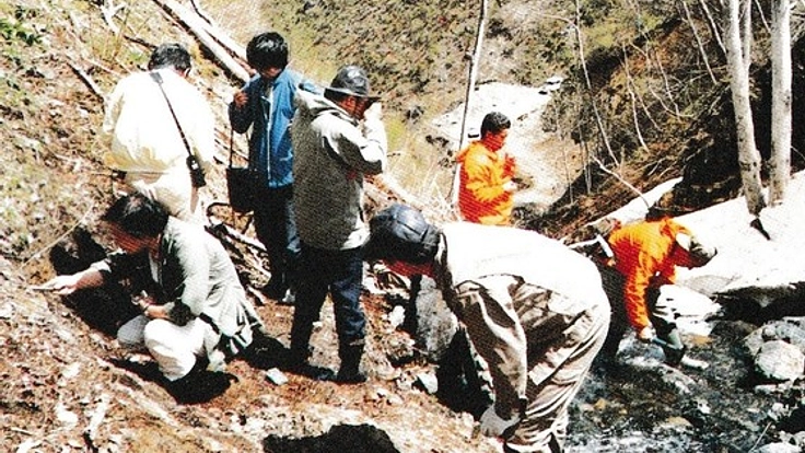 時価2000億円の金銀が眠る山、この山の情報を出版する。