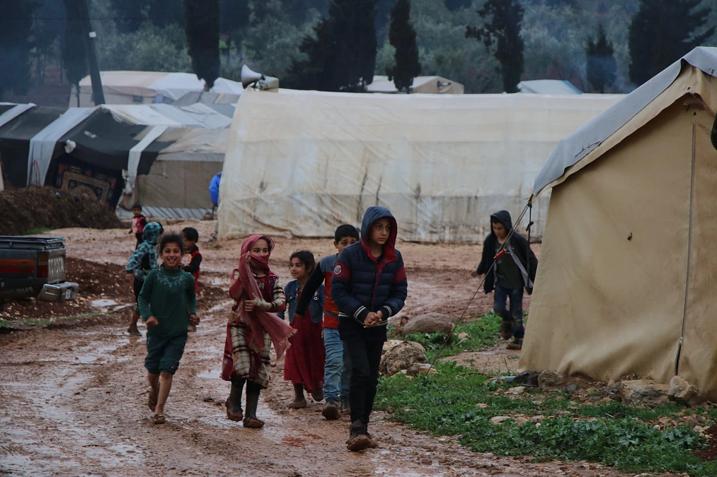 トイレの設置開始！