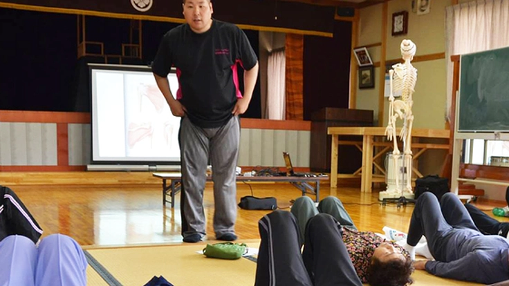 愛媛鬼北町で、民間初の訪問看護ステーションに新たな訪問車を!