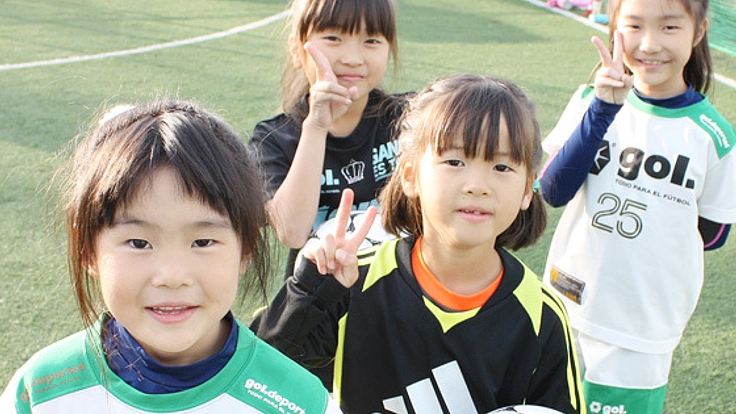 未来のなでしこを育てるため大阪でサッカースクールを開きたい！