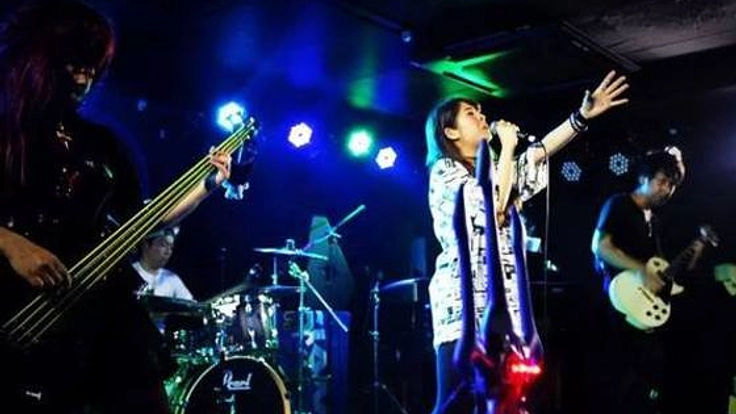 ライブイベントやバンドマンの情報を発信するフリーペーパーを！