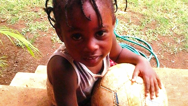 ジャマイカの子供達にサッカーボールを届けたい！！