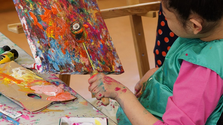 「成長する絵画」展〜脳性まひの若者達の作品展を開催したい!