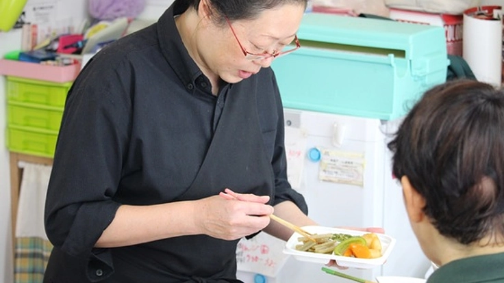 ストップ孤食!地域のお年寄りに元気が出る食事を提供したい!