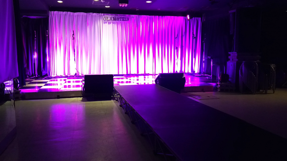 ライブ会場が新宿グラムシュタインに決定しました！