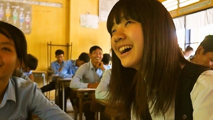 徳島とカンボジアの高校生の商品開発を描いた映画続編を作成！