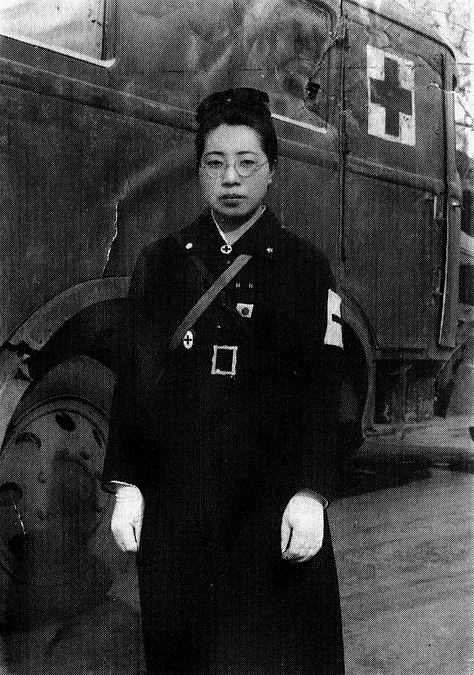 「色をうとむ」鎮魂のうた