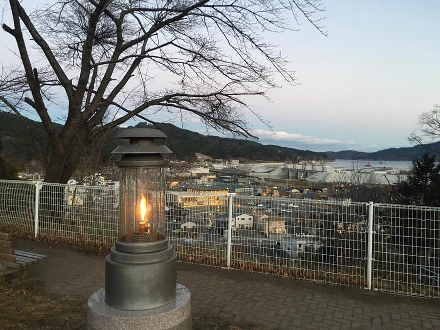 悲しみと希望のメッセージを伝えるために