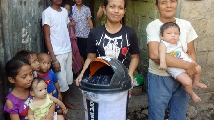 フィリピンセブ島のスラムLoregaに散乱するゴミをなくし、子供たちの健康と笑顔を守りたい！