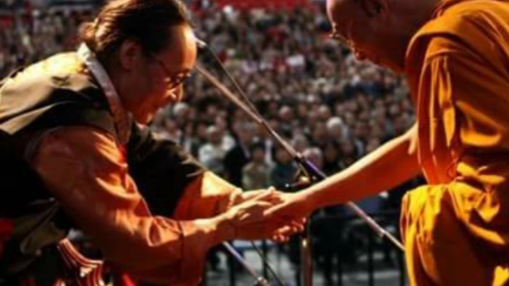 チベット音楽コンサートのためのイベントパンフレットを作りたい