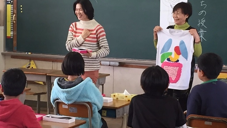 聴診器を使い鼓動を感じることで“いのちの大切さ”を伝えたい!