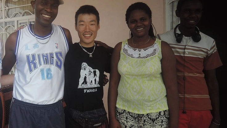 ビデオレターの交換によって、ブルンジとの文化関係を深めたい!