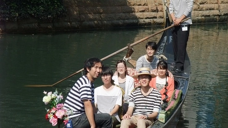 名古屋市に流れる堀川を渡るヴェネツィア製ゴンドラを修理したい