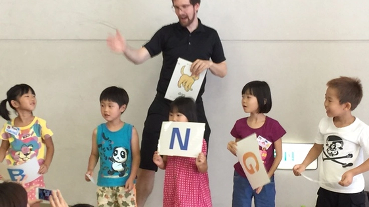 フィリップ先生が高知で英語の先生を続けられるように応援したい