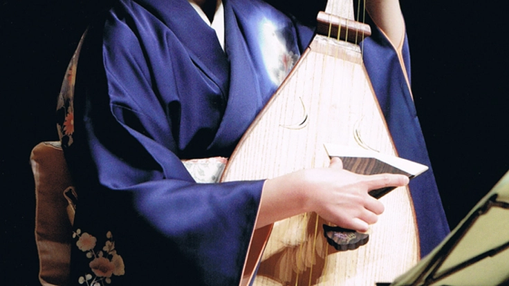 筑前琵琶の音楽を現代風にアレンジした演奏会を開催したい。