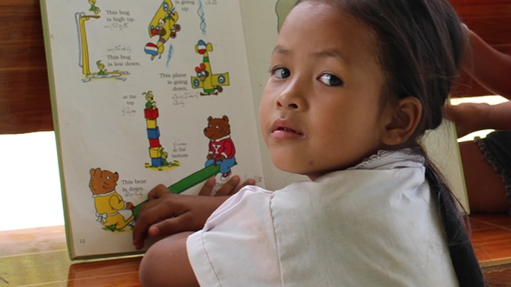 ラオスの幼稚園にある図書スペースに100冊の絵本を寄付したい