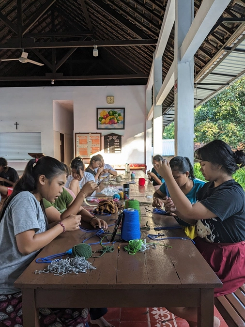現地でのリターン製作風景