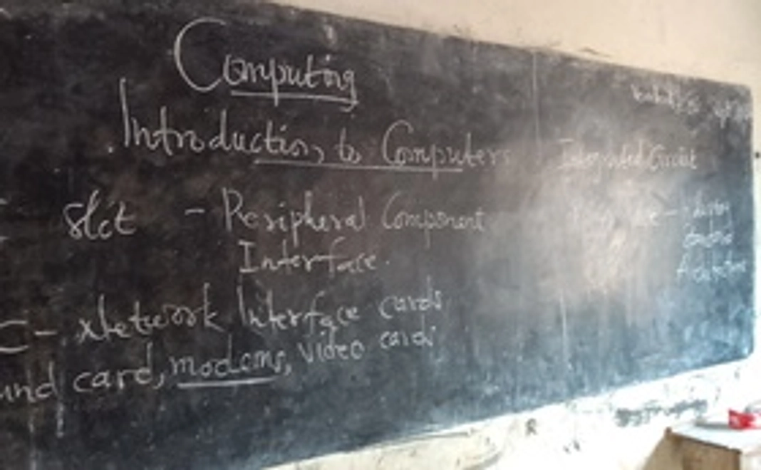 【感謝のメール＆写真＆資料】この支援のおかげで、本物のマウスを使う機会を届けることができます。