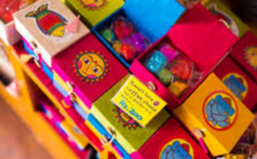 【学生限定！】お礼の手紙＋ネパールのお土産1つお送りします！