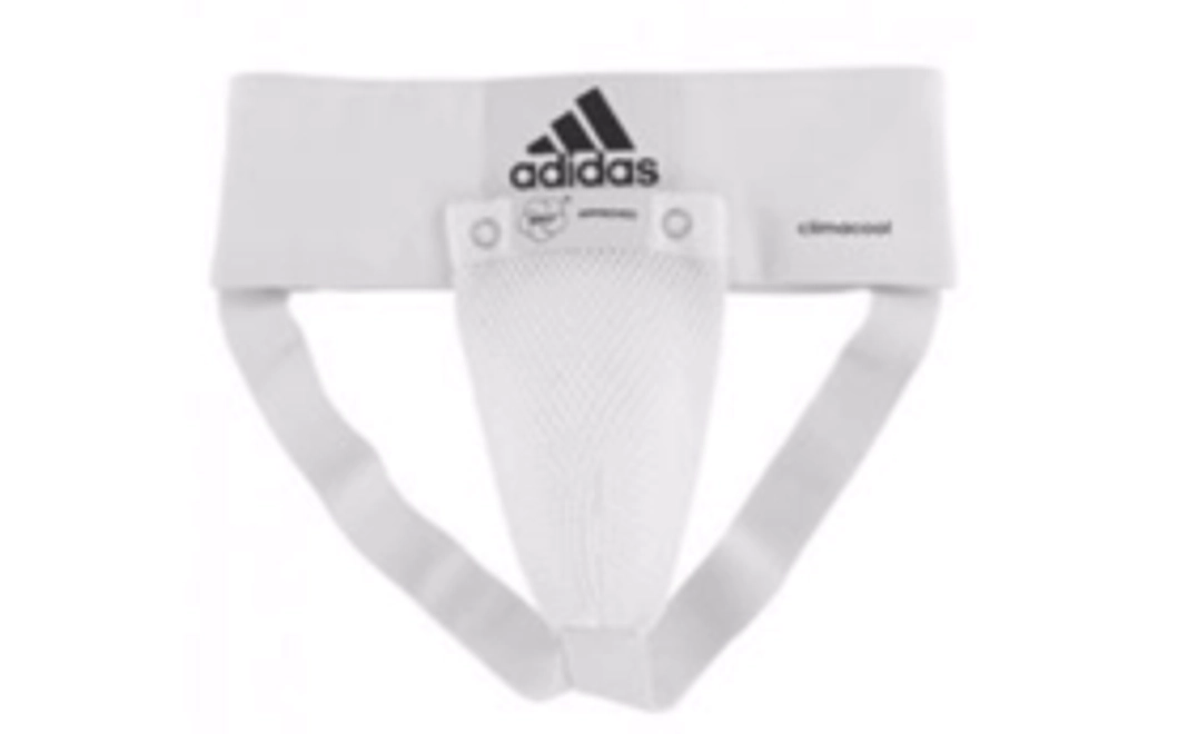 アディダスWKF公認グローインガードをお送りします