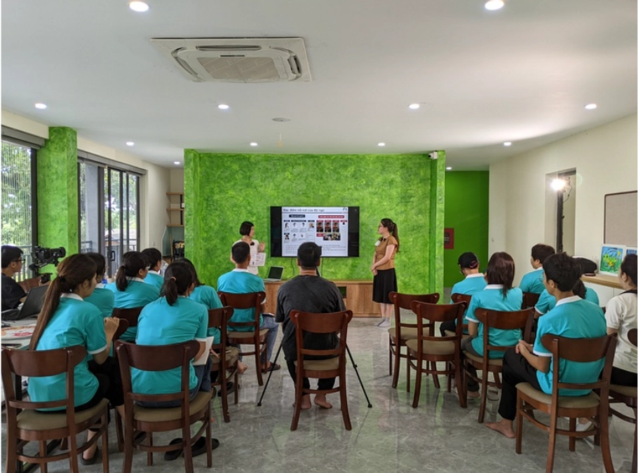 【ベトナム訪問】AME HOUSEで療育の研修を実施してきました