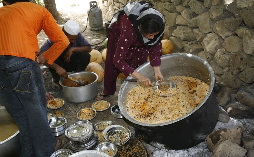 400人の子どもたちの給食１回分の材料費を提供できます