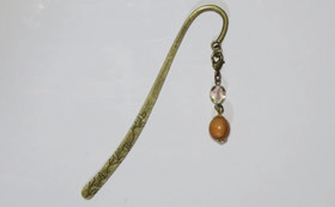 幸せのお守り「オリーブ」のビーズ付き ブックマーカー