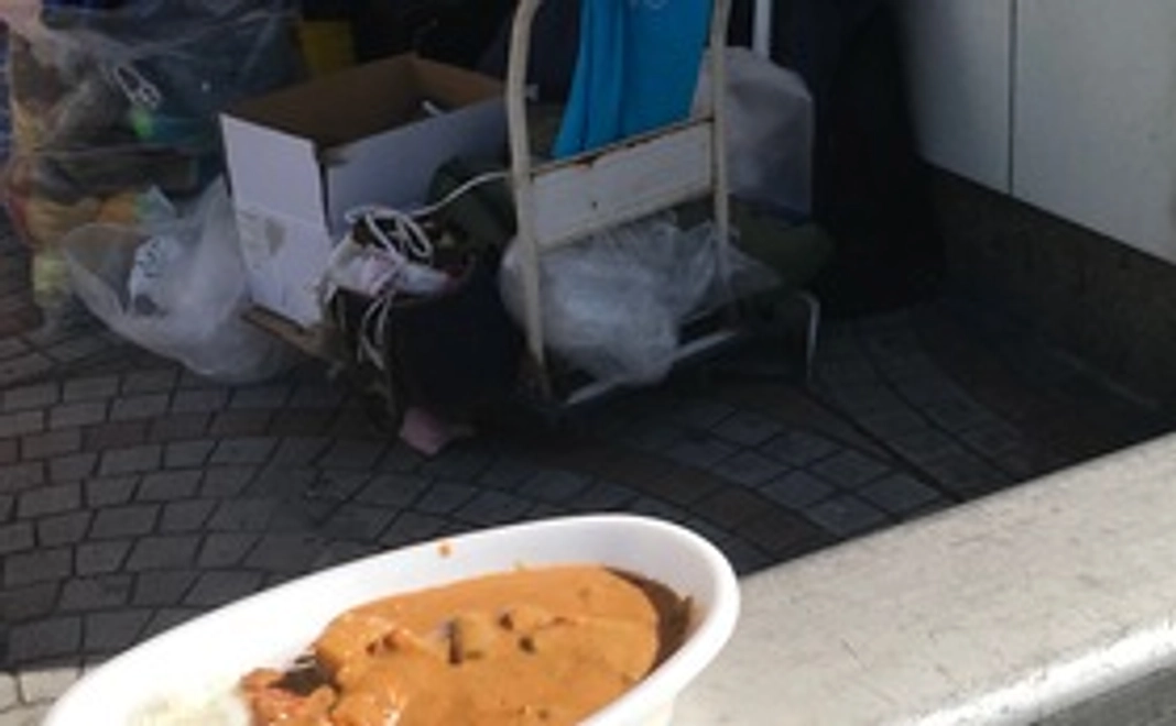 感謝のメールを送らせて頂きます。支援現場のお写真を送らせて頂きます。