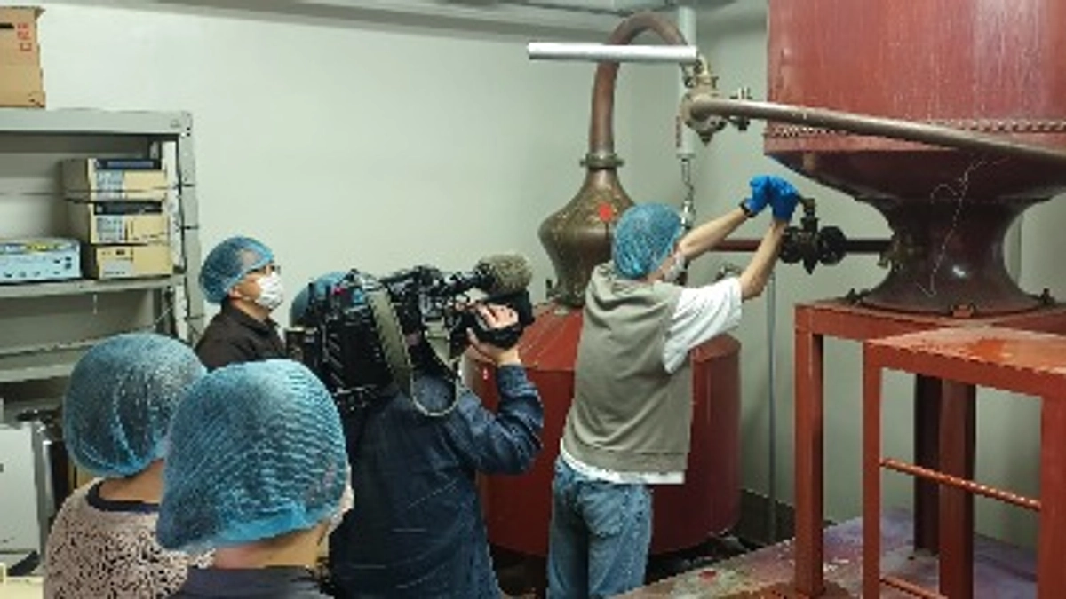 NHK甲府支局でブランデー造りを取り上げてもらいました