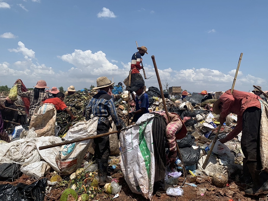活動ブログ⑤ ゴミ山で働いてみる