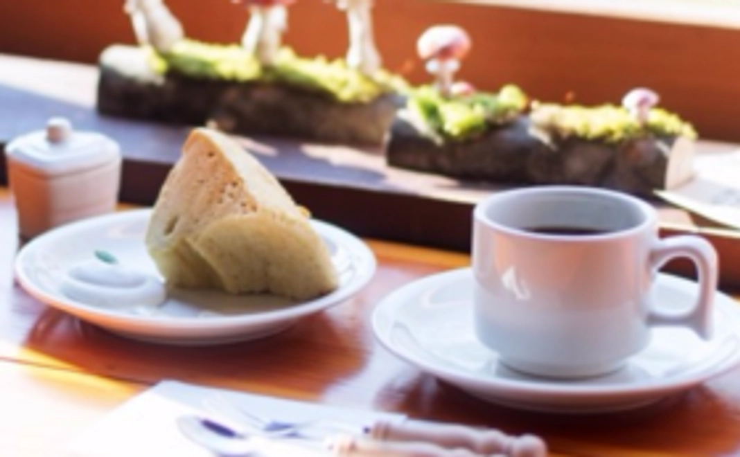 カフェ植村への招待券（スイーツセット）