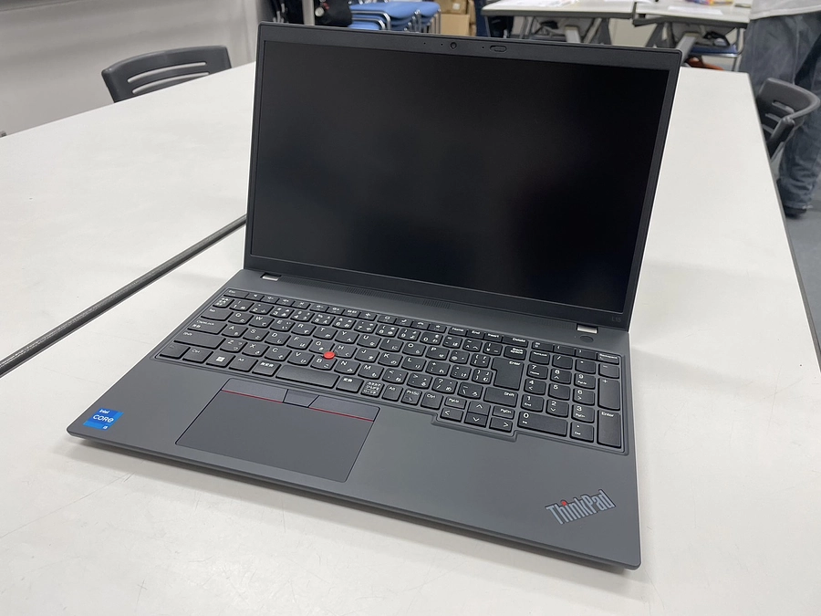 カウンセラー専用ノートパソコンを購入しました！