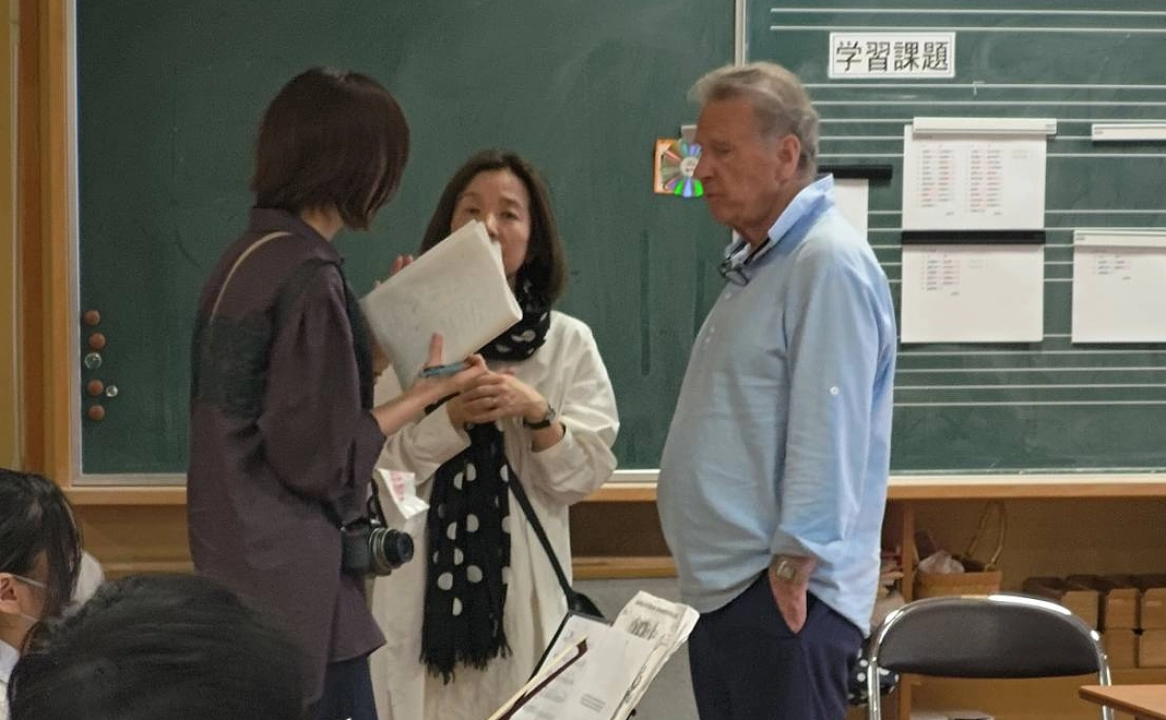 感謝のメールと活動報告をお送りいたします。