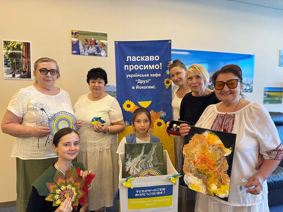 返礼品は横浜市内のウクライナ避難民の皆様が手作りしたものです！