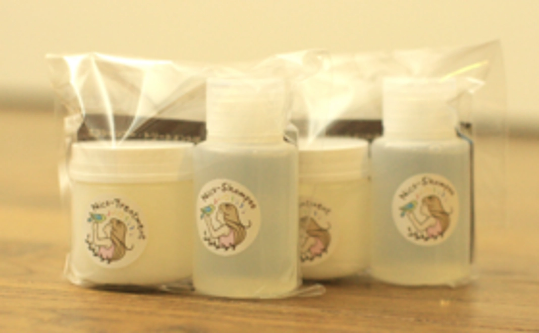 【ヘアケアセット（サンプルサイズ）をお届けします】