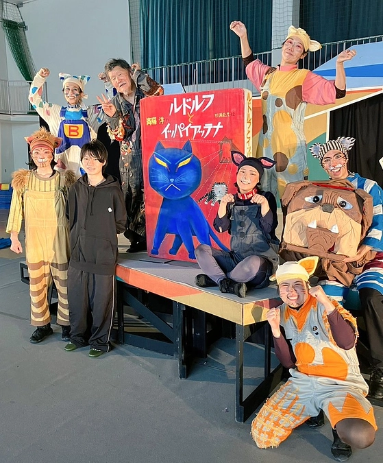 皆さまの応援は、日々の学校公演でも励みになっています！